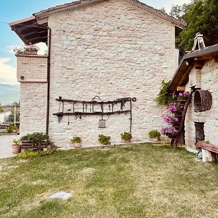 Casa di campagna Il Poggetto Serra SantʼAbbondio
